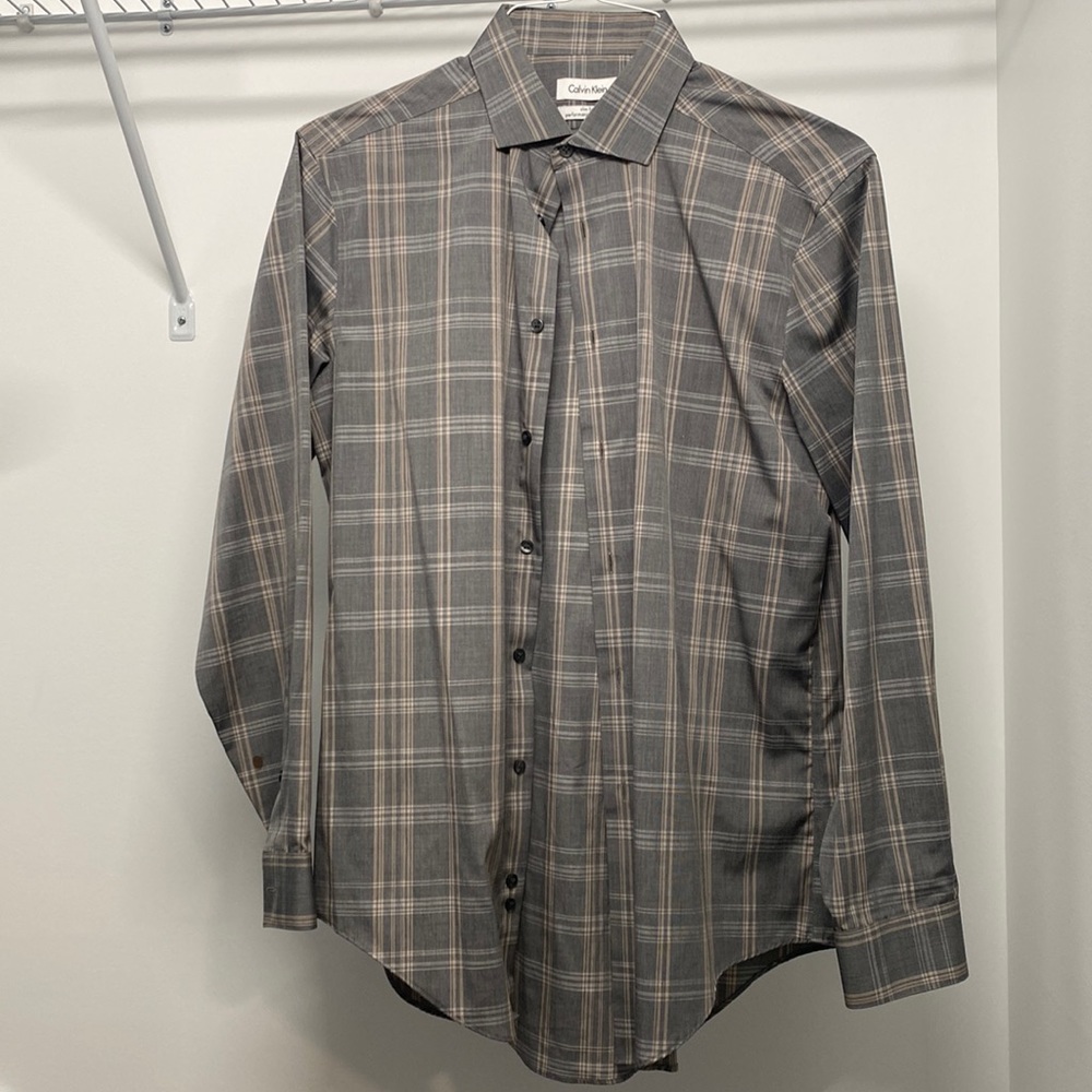 Calvin Klein button down 15 1/2 32/33